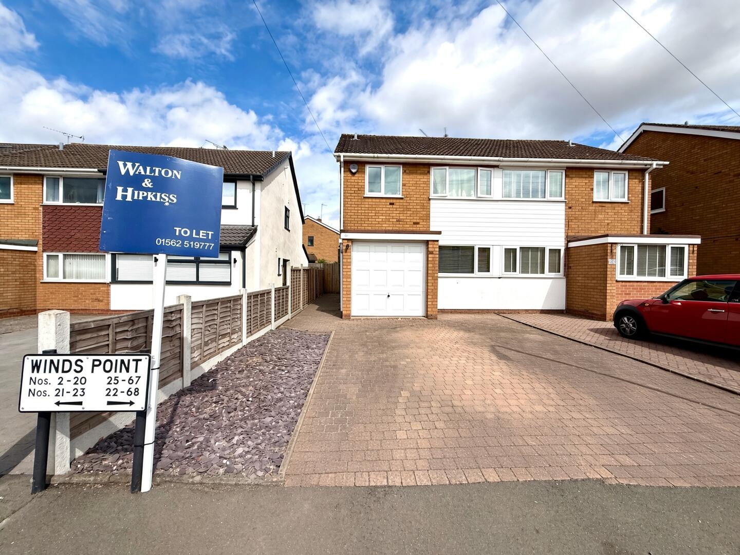 3 bed property in Winds Point, Stourbridge
